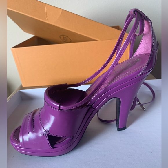 TOD’s purple pumps with wrap around straps. Size 36.5 Made in Italy - Picture 4 of 13